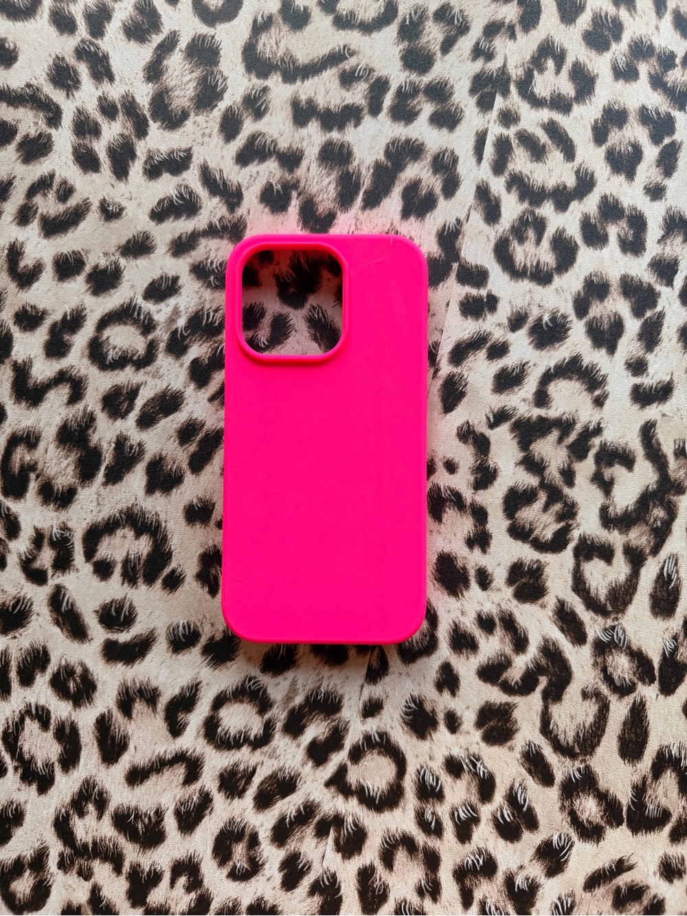 Heyday Hot Pink Silicone iPhone Case - iPhone 14pro/ 15pro